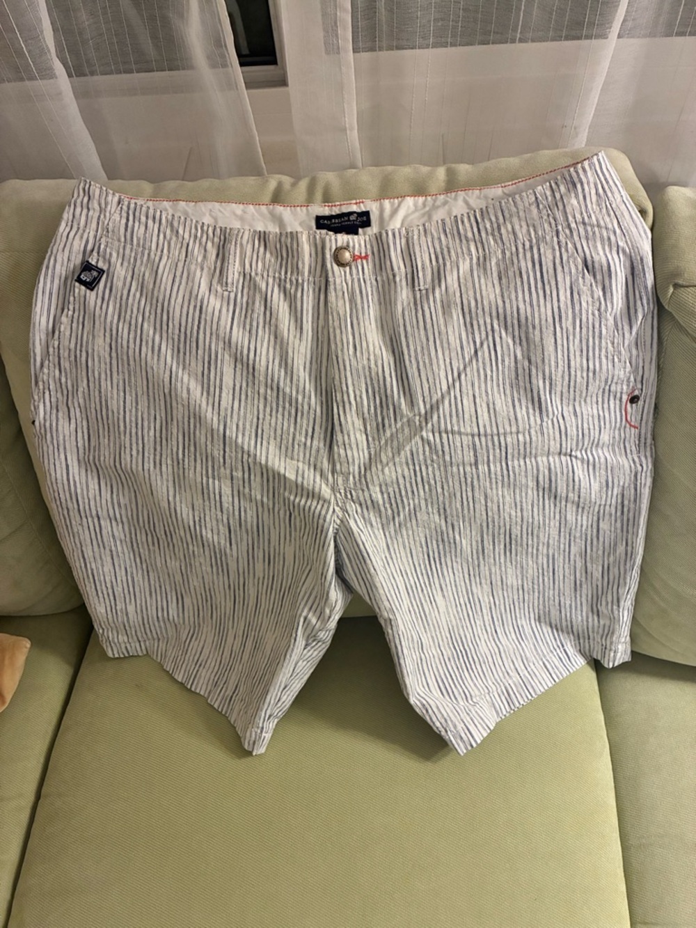 Caribbean Joe Men White/blue Abstract Stripe Bermuda Shorts 36 Preppy Beach